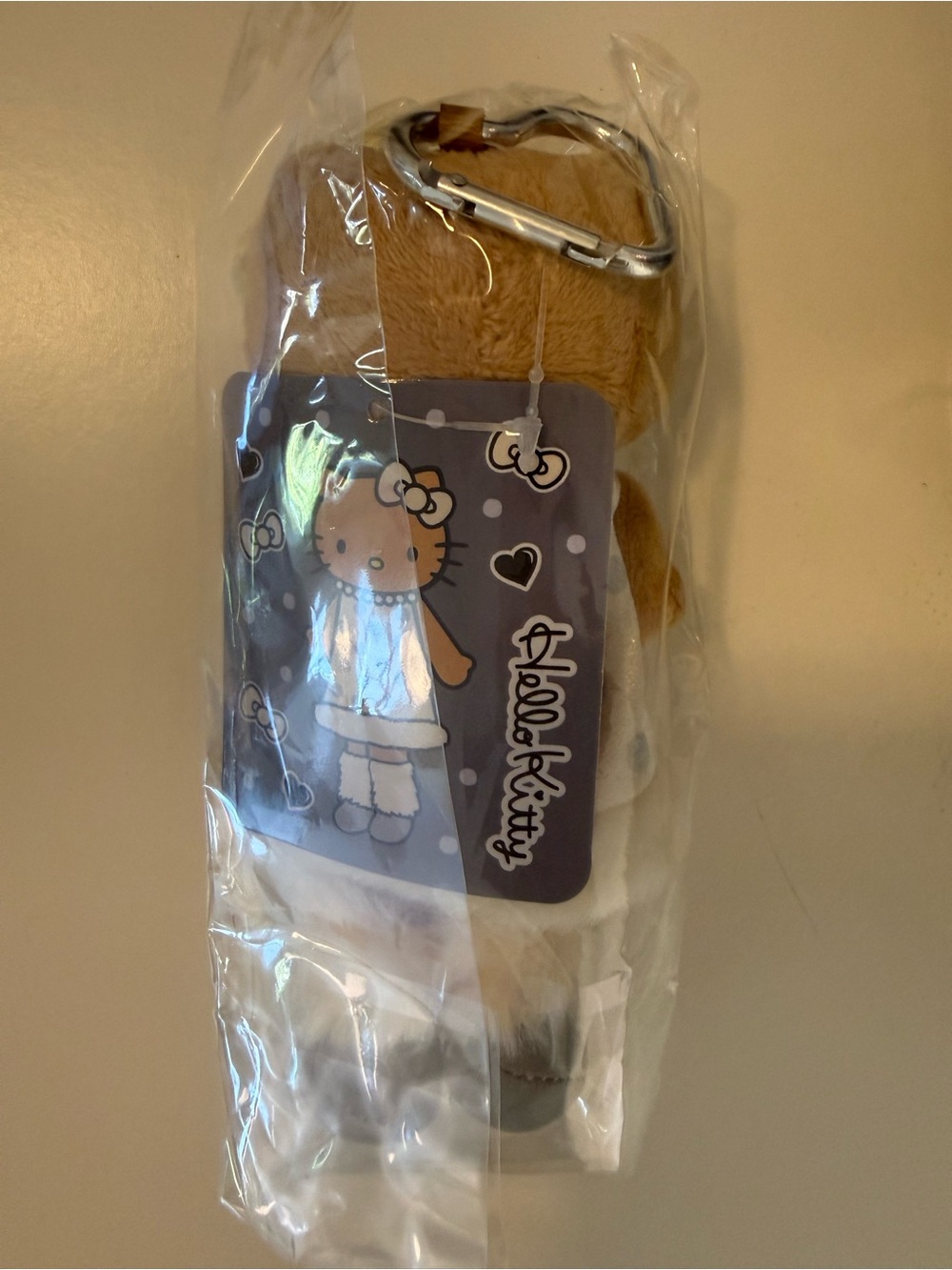 Hello Kitty Long Leg Key Charm - Picture 3 of 3